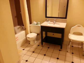 jackson hotel and convention center