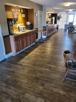 jackson hotel and convention center