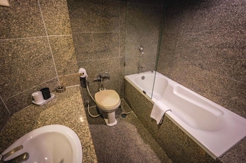 white palace bangkok