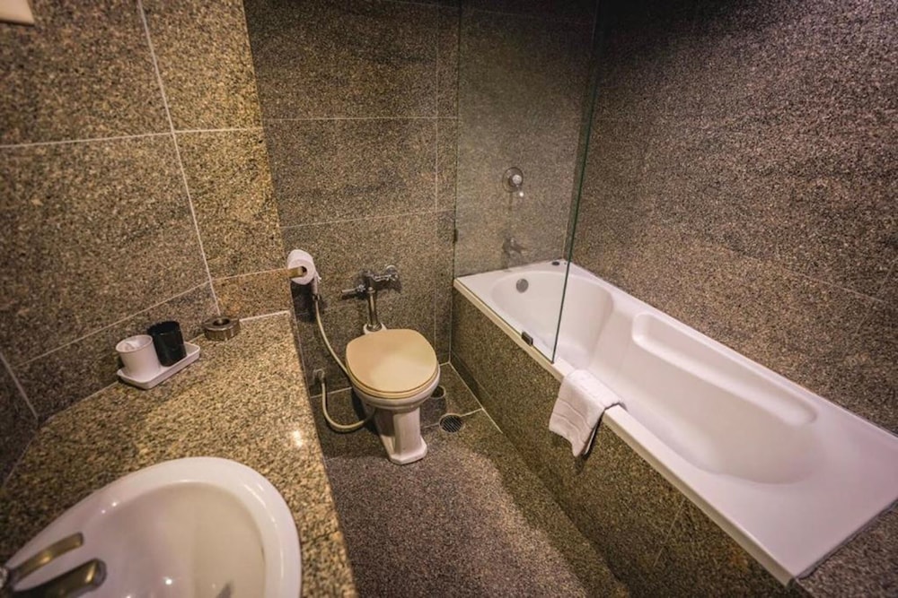 white palace bangkok