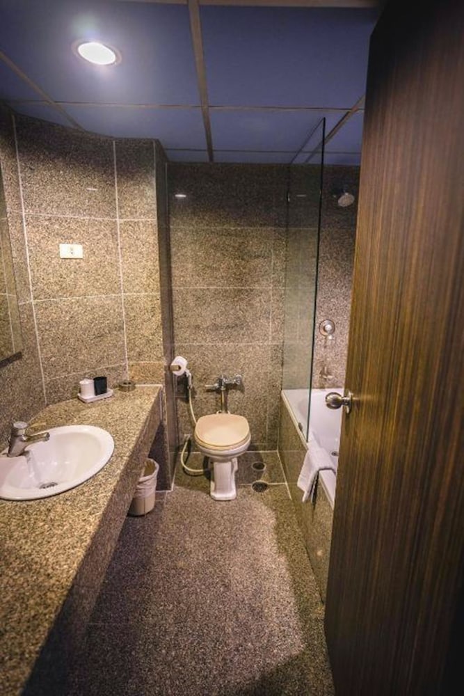 white palace bangkok