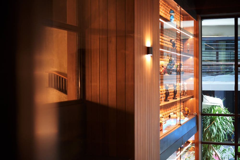 white palace bangkok