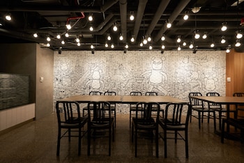 white palace bangkok