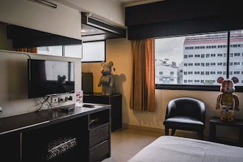 white palace bangkok