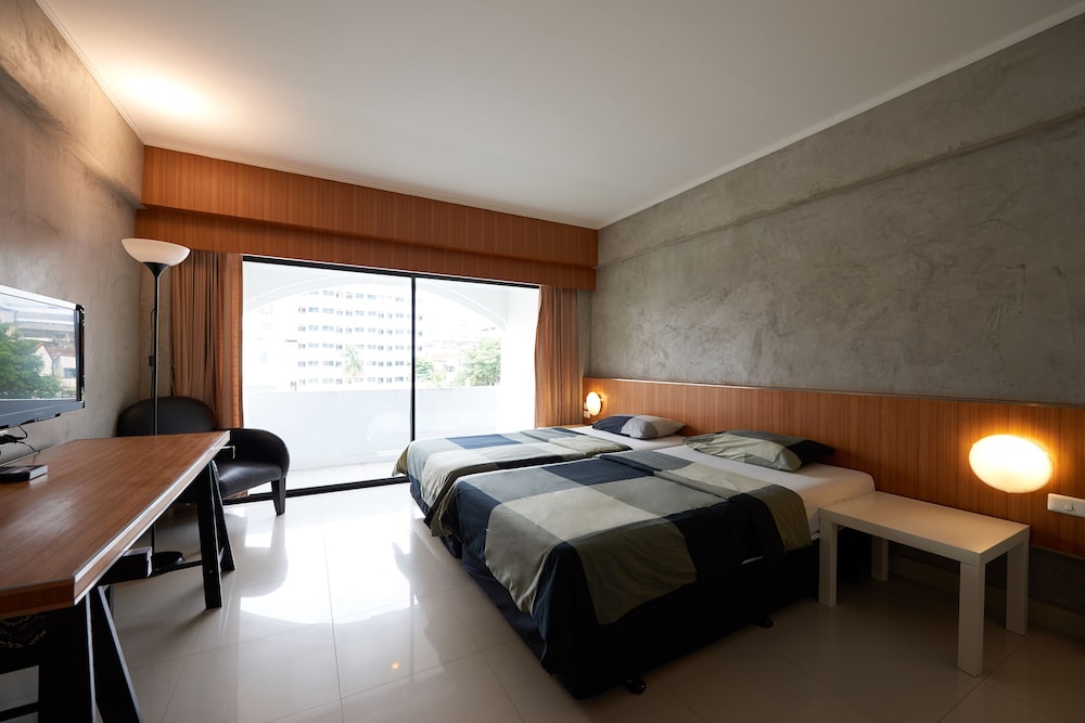 white palace bangkok