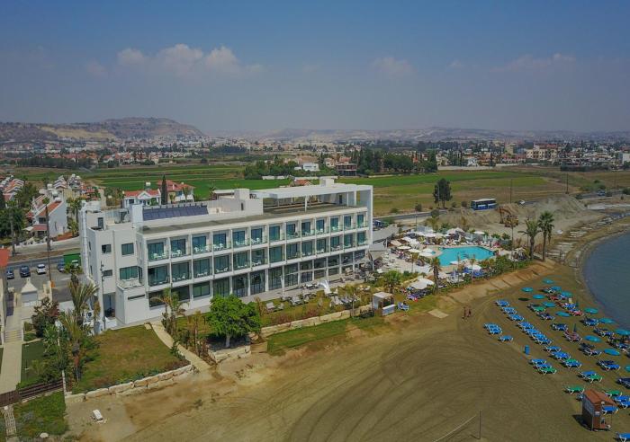 lebay beach hotel