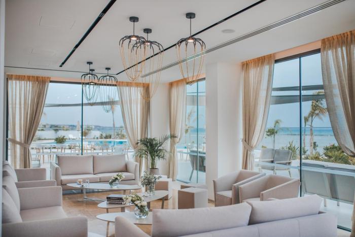 lebay beach hotel