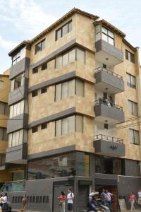 hotel ruisenor itagui