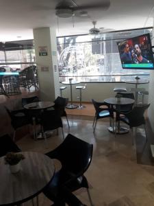 hotel ruisenor itagui