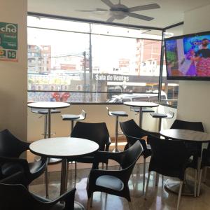 hotel ruisenor itagui
