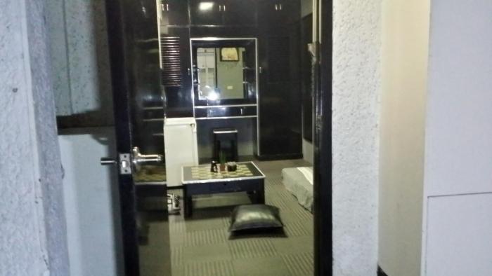 ervoruto hostel makati