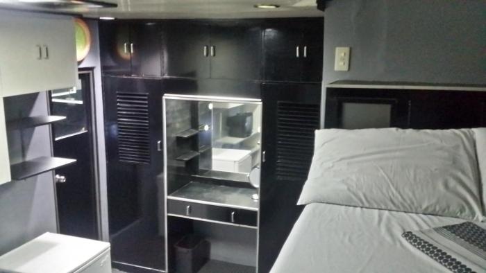 ervoruto hostel makati