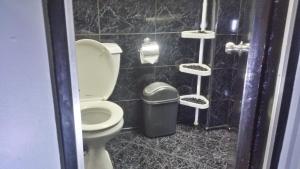 ervoruto hostel makati