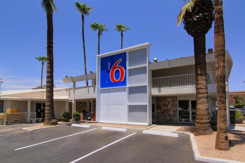 motel 6 scottsdale