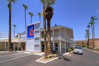 motel 6 scottsdale