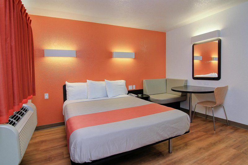 motel 6 scottsdale