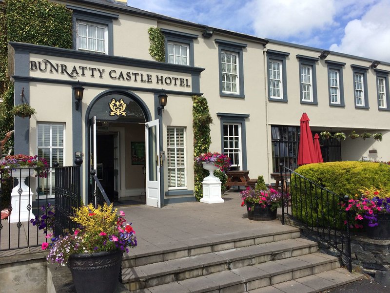 bunratty castle hotel bw signature collection