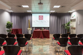 Montresor Hotel Tower,Castelnuovo Del Garda>>Bussolengo,4 star