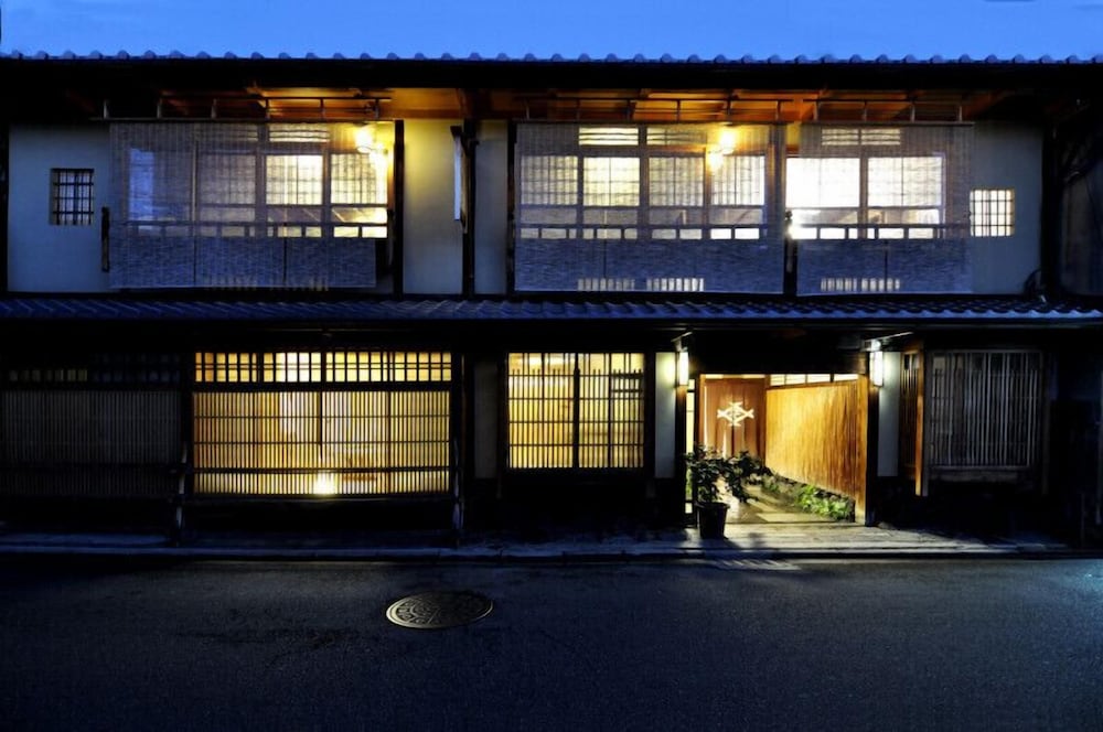 traditional kyoto inn serving kyoto cuisine izuyasu