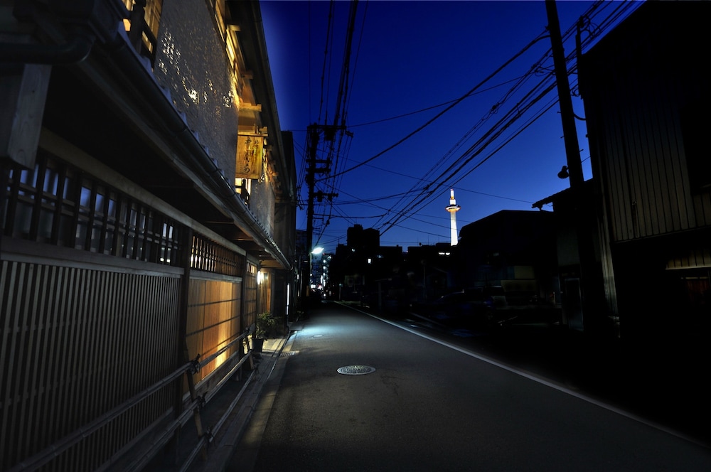traditional kyoto inn serving kyoto cuisine izuyasu