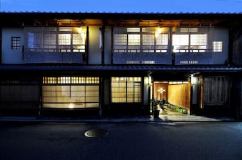 traditional kyoto inn serving kyoto cuisine izuyasu