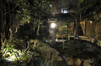 traditional kyoto inn serving kyoto cuisine izuyasu
