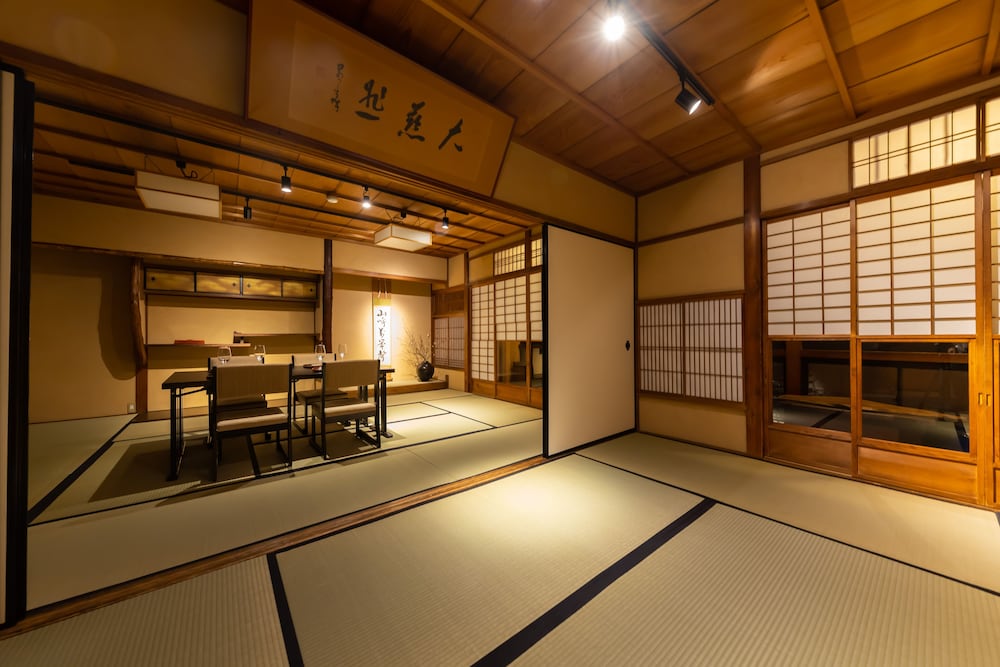 traditional kyoto inn serving kyoto cuisine izuyasu