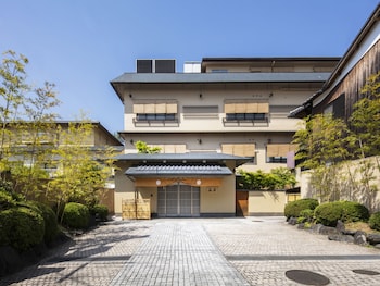gion ryokan karaku