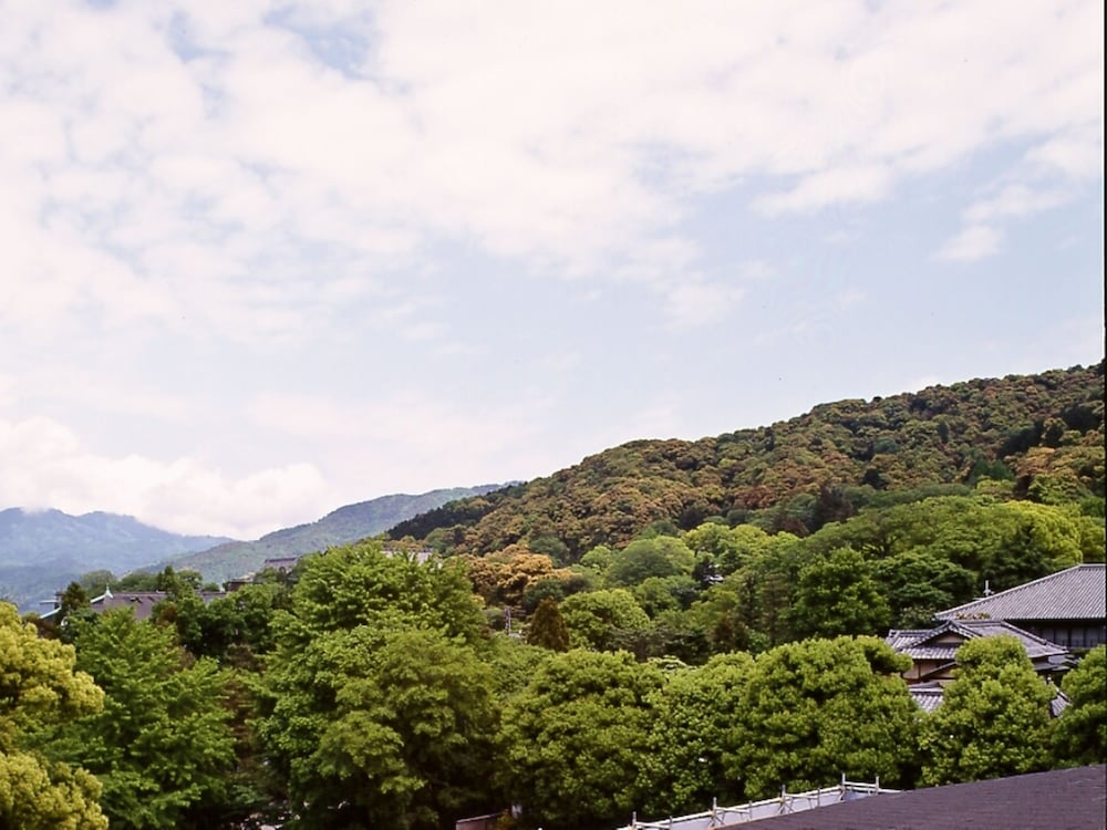 gion ryokan karaku