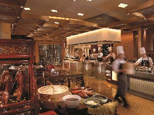 pudong shangri la shanghai