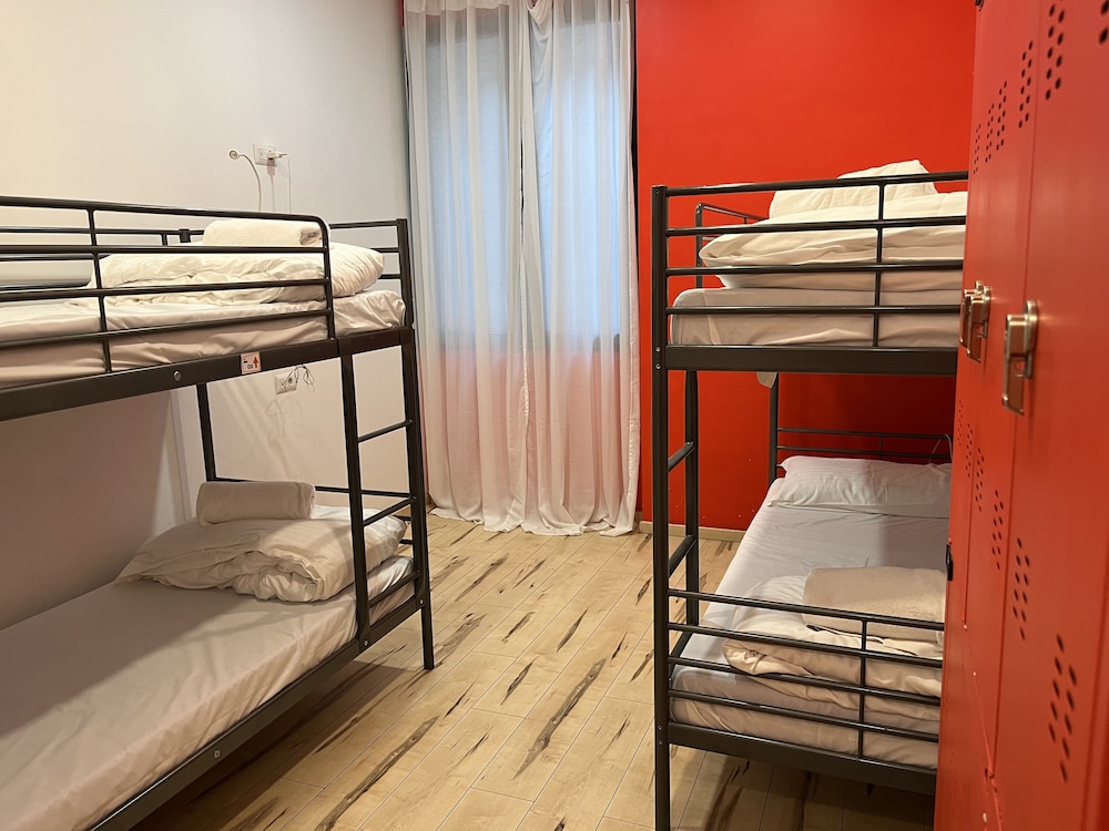 quo milano hostel