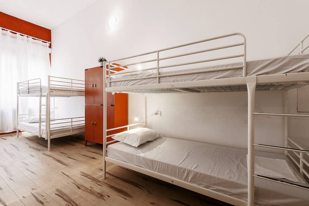 quo milano hostel