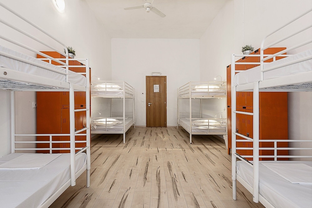 quo milano hostel
