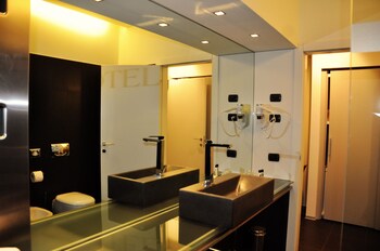 star hotel airport verona