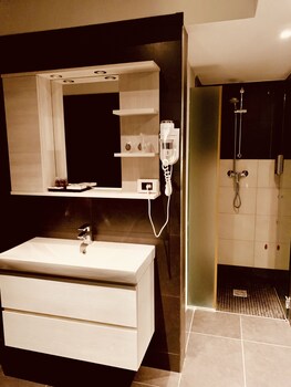 star hotel airport verona