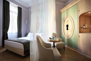 Chateau Monfort Hotel,Milan>>Lombardy,5 star