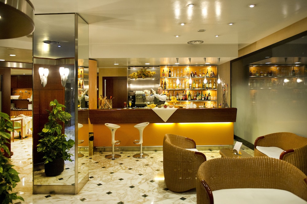 abacus hotel