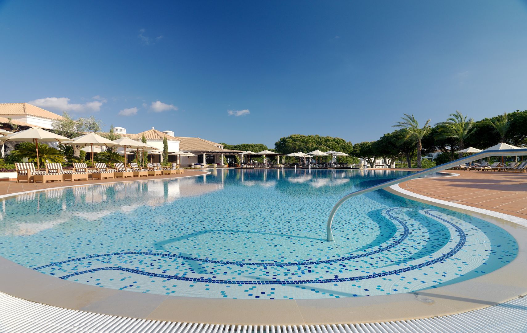 pine cliffs residence a luxury collection resort algarve