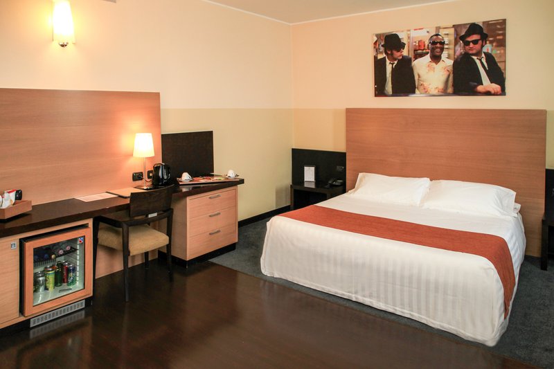 bandb hotel milano cologno studios