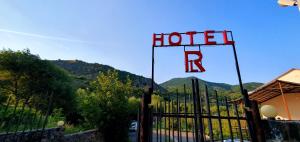 restland dilijan family hotel