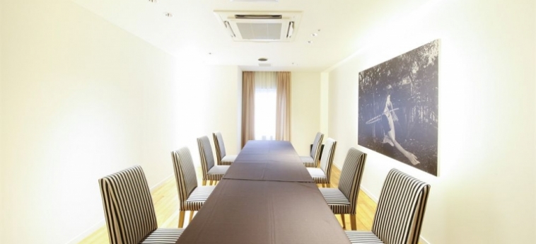 hotel plumm