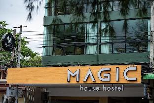 magic house hostel