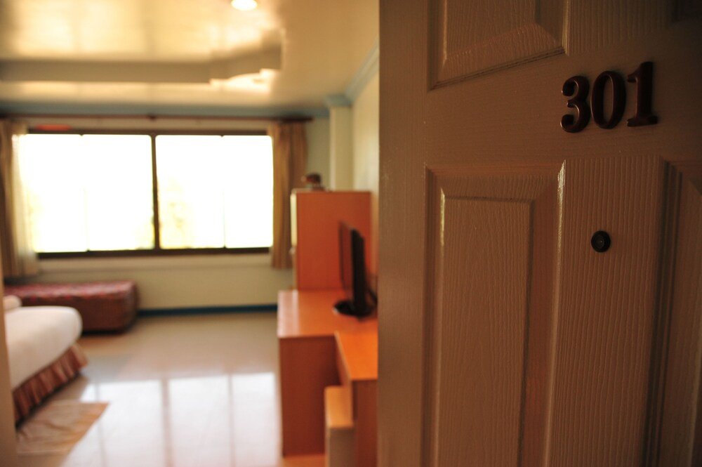 magic house hostel