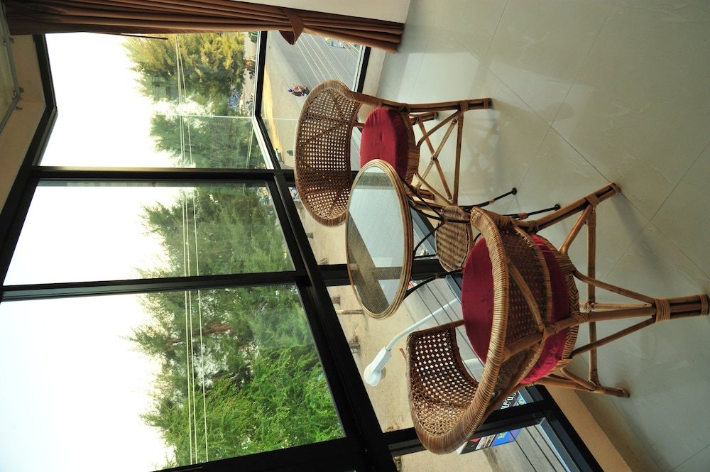 magic house hostel