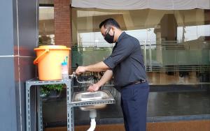 hotel 88 fatmawati jakarta by wh