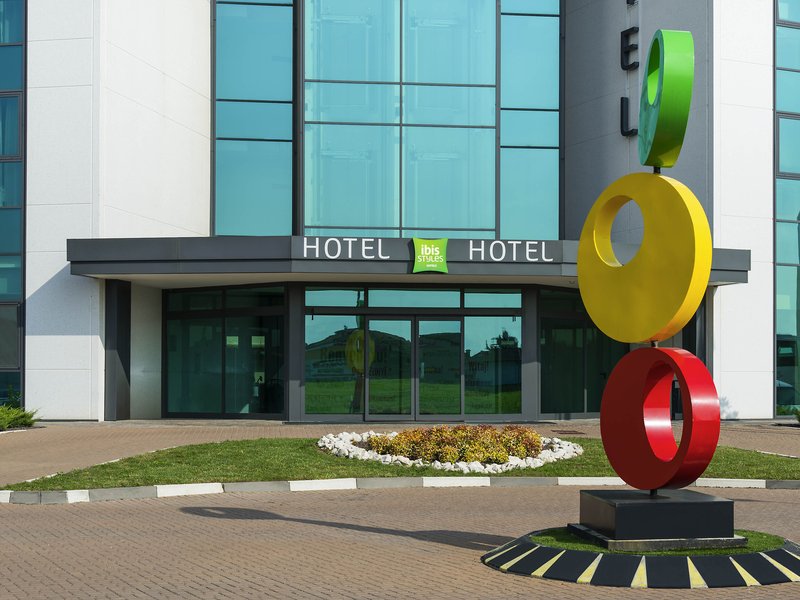 ibis styles milano melegnano