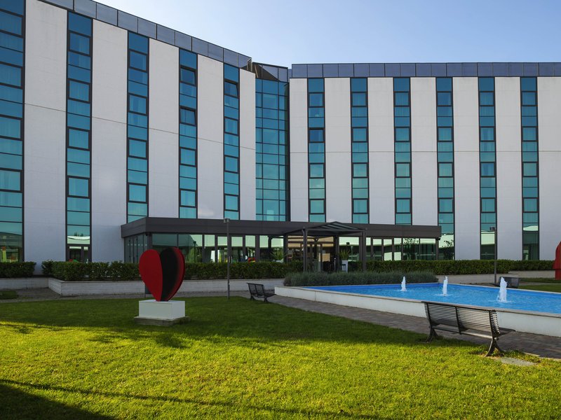 ibis styles milano melegnano