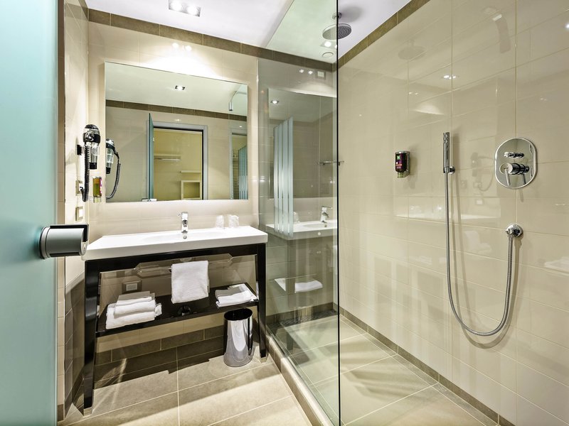 ibis styles milano melegnano