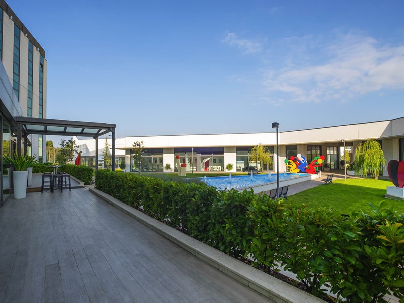 ibis styles milano melegnano