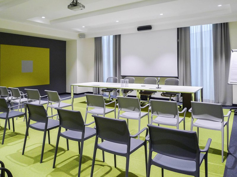 ibis styles milano melegnano